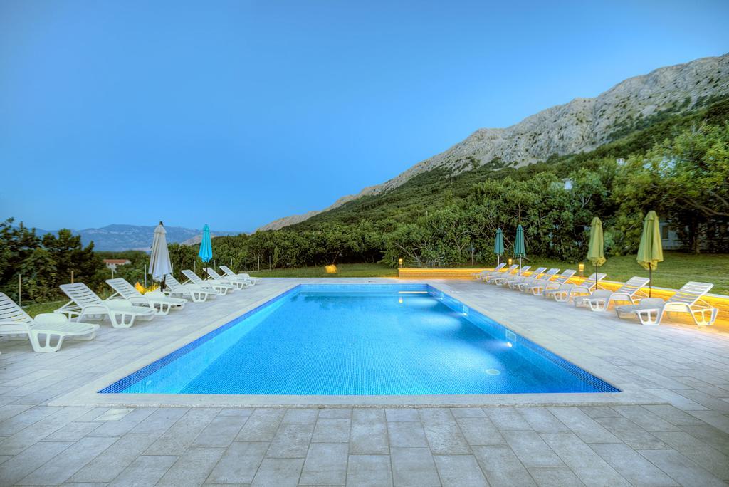 Apartments Juranic Baška Rom bilde