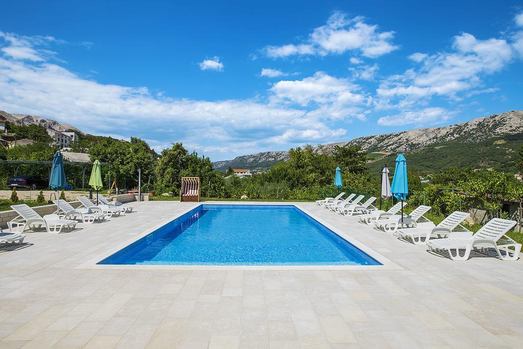 Apartments Juranic Baška Rom bilde