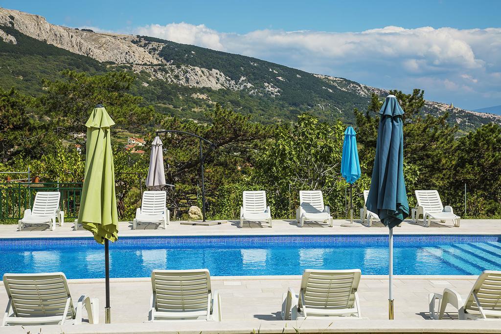 Apartments Juranic Baška Rom bilde