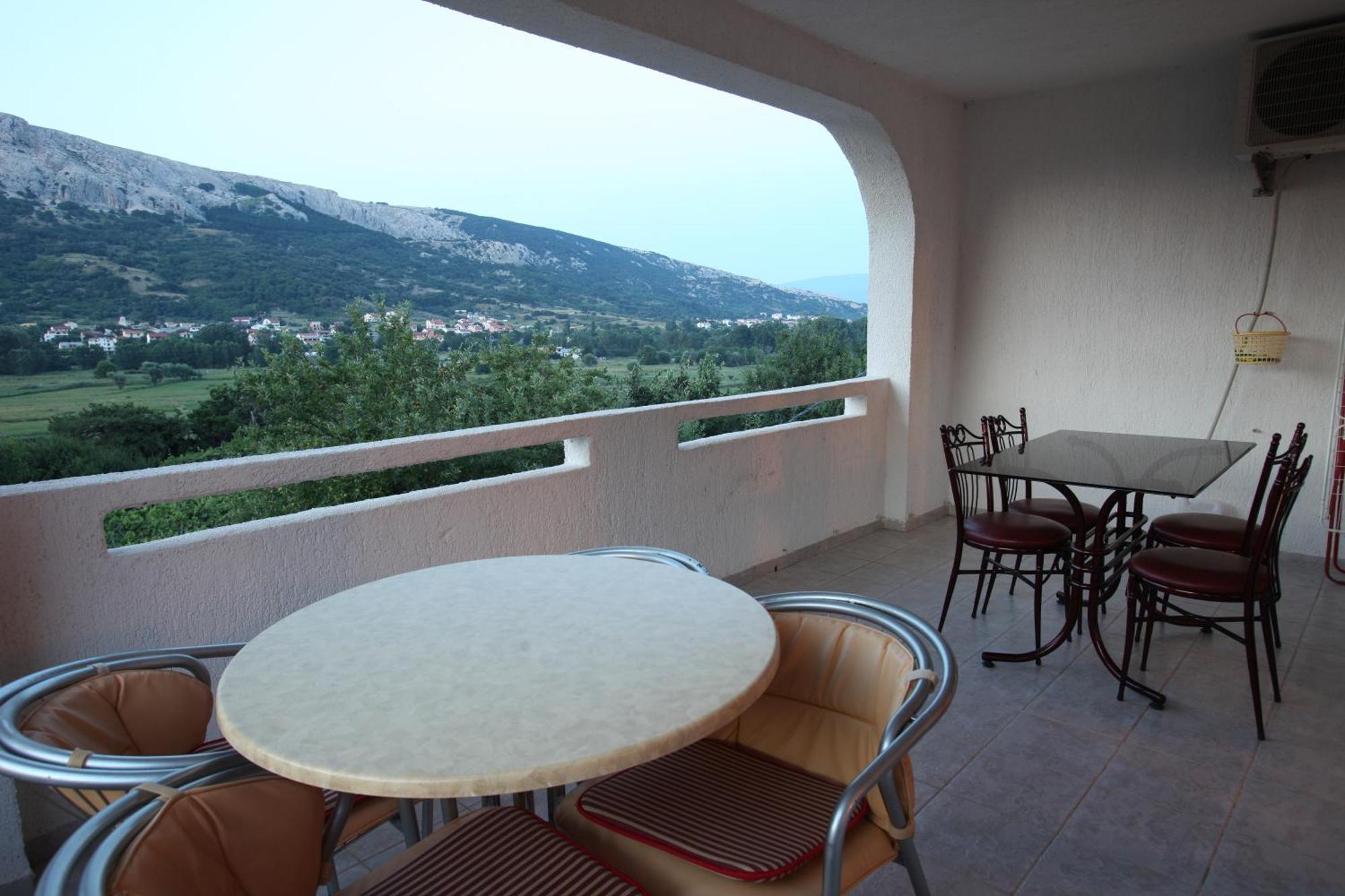 Apartments Juranic Baška Eksteriør bilde