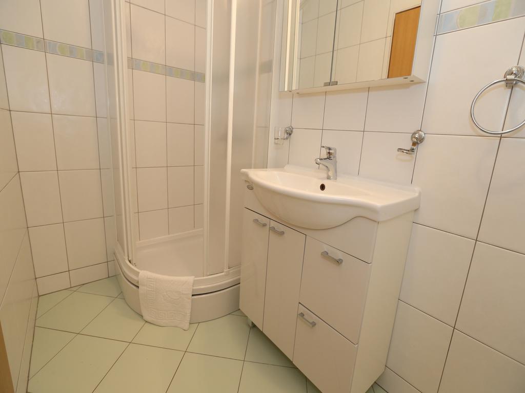 Apartments Juranic Baška Rom bilde