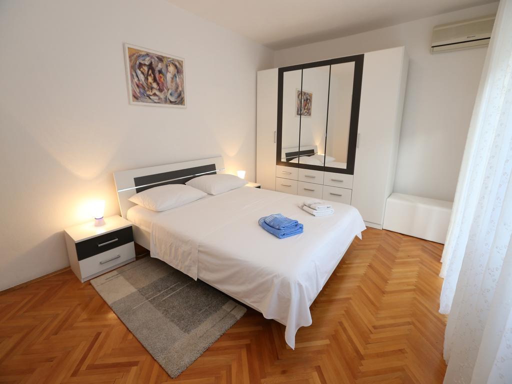 Apartments Juranic Baška Rom bilde