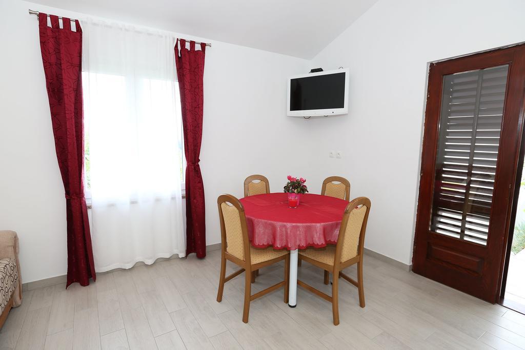 Apartments Juranic Baška Eksteriør bilde